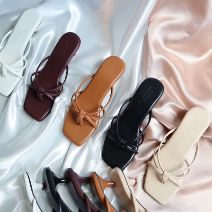 YOURSHOES Z20 (⚠️+1 ไซส์จากปกติ) / รองเท้าส้นสูง 1นิ้ว รองเท้าผู้หญิง รองเท้าสวมหนังนิ่ม