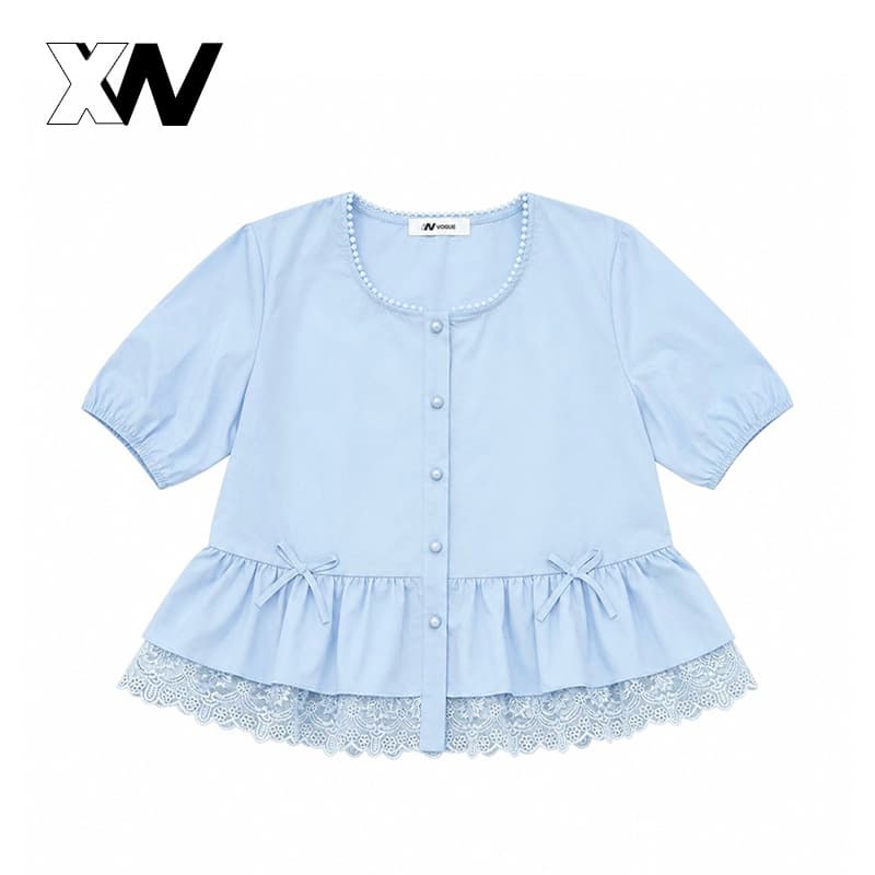 XWbrand เสื้อผู้หญิงสไตล์ฝรั่งเศสหวานโรแมนติก แต่งลูกไม้ชายระบาย แขนสั้นพอง ผ้าบางเบาใส่สบาย น่ารักมาก