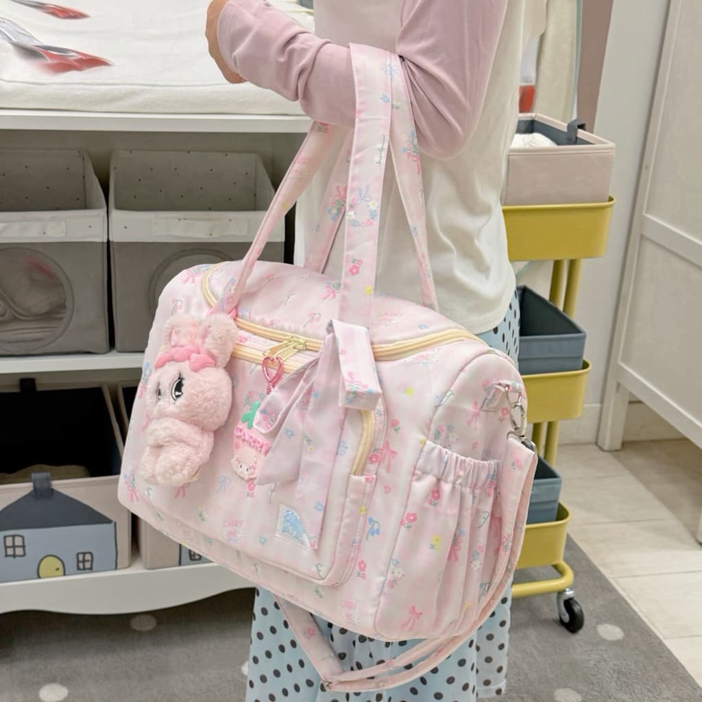 Carry Me กระเป๋าอเนกประสงค์ ใบใหญ่ crossbodyได้ นุ่มนิ่ม ฟิตเนส คุณแม่ ปรับ+ถอดได้ ผ้าพิมพ์ลายพิเศษ