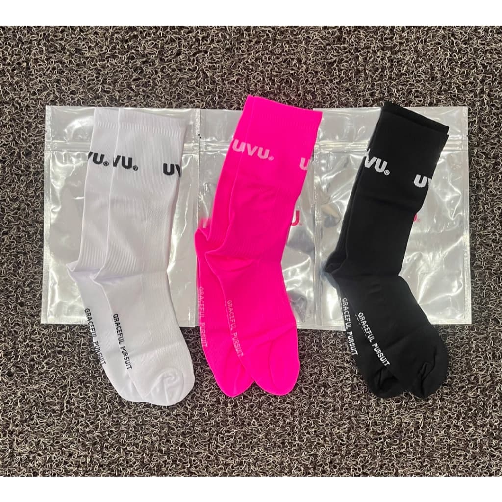 !! UVU Running Sock (Black/White)ถุงเท้ากีฬา ถุงเท้าขายาว