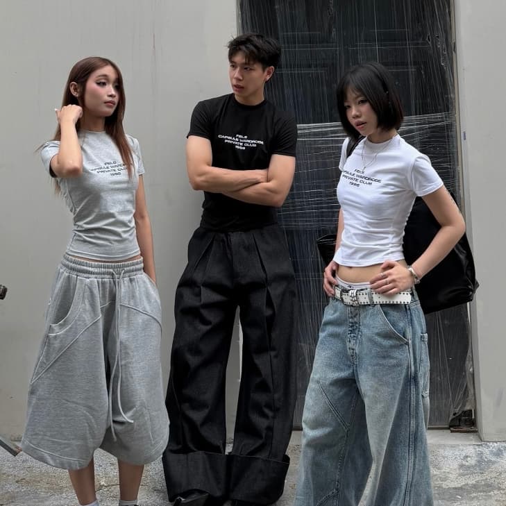 FABRICLISM SLIMFIT T-SHIRT UNISEX PRIVATE CLUB - เสื้อยืดพิมพ์ลายยืด 4 ทิศทาง กอด BODY ก้าวสูง ทรงแฮ็ก - 048
