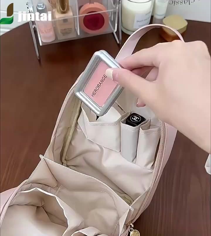 กระเป๋าหนัง PU เป๋าจัดเครื่องสำอาง แขวนในห้องน้ำ กะเป๋าจัดเก็บของใช้ส่วนตัว มี 3 สีให้เลือก ชมพู ดำ ครีม… รูปที่ 1