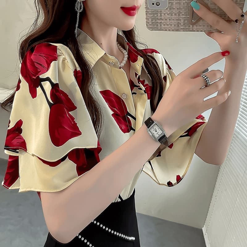 เชิ๊ตผู้หญิงแขนสั้นผ้าชีฟองมีระบายพิมพ์ลายงานปักทิวลิปสีแดงเสื้อผ้าแฟชั่นเสื้อเรโทรทรงหลวมลำลองฤดูร้อนเสื้อสตร… รูปที่ 1