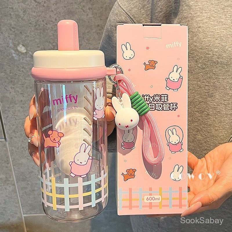 แก้วน่ารัก ความจุ 600ML วัสดุTritan ลายการ์ตูนน่ารัก แก้วน้ำพลาสติกแบบมีหลอดดูด ถ้วย ของขวัญ