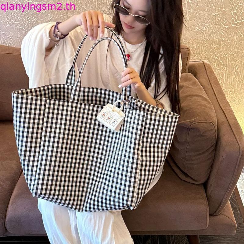 กระเป๋าผ้า tote bag กระเป๋าหิ้วขนาดใหญ่สไตล์เกาหลี พกพาสะดวก สีดำและสีขาว สำหรับใช้ช้อปปิ้ง… รูปที่ 1