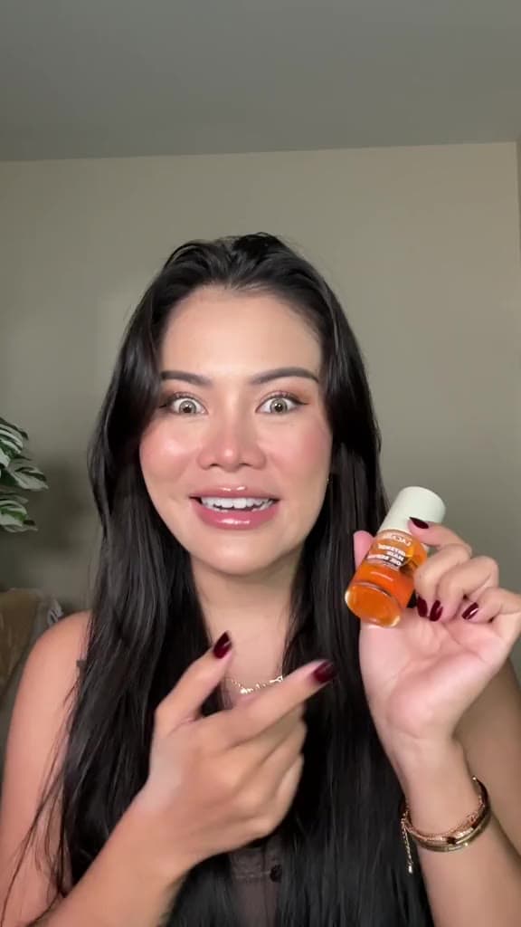 LACANA ออยล์บำรุงผม เนื้อบางเบา ผมเงาขึ้น 3 ระดับ ‼️ ปกป้องเส้นผมจากความร้อน ( 30 ml. ) Lacana.official…