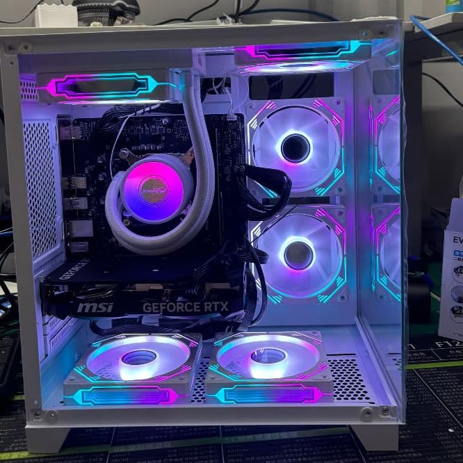 I7-13700F RAM 32G SSD3.5TB RTX3050 6GB โฮสต์คอมพิวเตอร์เกมคอมพิวเตอร์เดสก์ท็อป 2K ขนาด 27 นิ้ว 游戏电脑主机 台式电脑 รูปที่ 1
