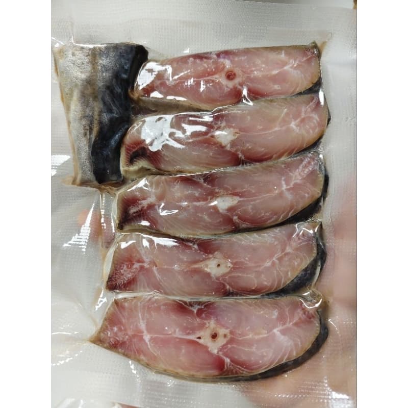 ปลาอินทรีย์เค็มหอม ชิ้นละ20 ซื้อ 5แถม1 ราคา99บาท สูตรเค็มน้อยึ