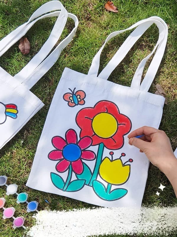 กระเป๋าผ้ามินิมอล กระเป๋าผ้า กระเป๋าดีไอวาย ถุงผ้าระบายสี เเถมสีฟรี ใช้งานได้จริง Minimalist fabric bag, tote… รูปที่ 1