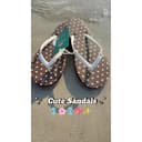 รองเท้าแตะ Hippo Bloo สีตาลอ่อนตัดครีม ลายจุด สีสด รองเท้าอยู่บ้านหูหนีบ sandals ฮิปโป บลู